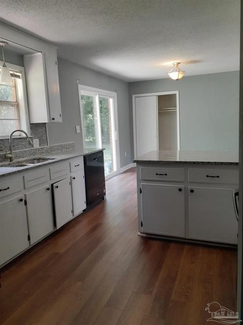 207 Forrest Pkwy, Crestview, FL 32539 photo 7