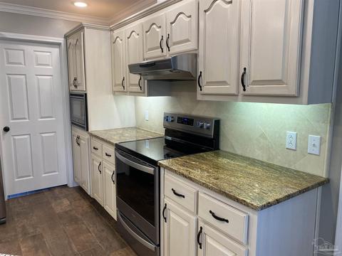 3044 Killarney Dr, Pace, FL 32571 photo 9