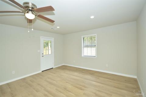 4624 Santa Rosa Dr, Pace, FL 32571 photo 8