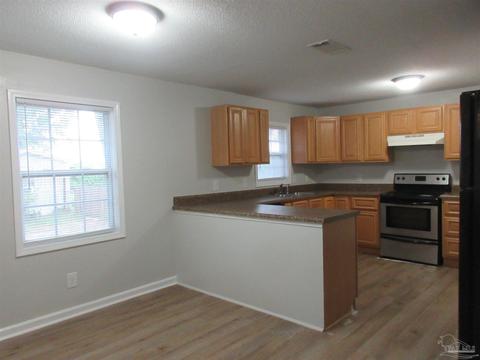 4691 Fowler Dr, Pace, FL 32571 photo 6