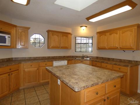 3932 Deerwood Cir, Pace, FL 32571 photo 10