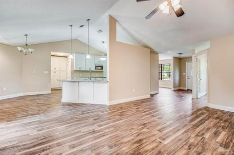 5610 Windrun Pl, Pace, FL 32571 photo 3