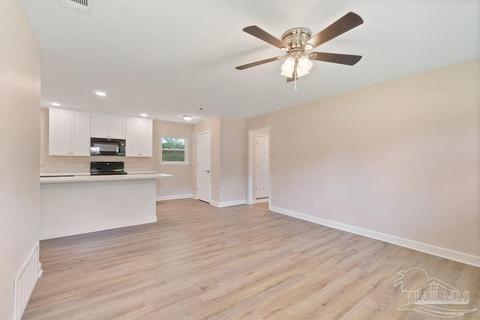 6515 Julia Dr, Milton, FL 32570 photo 3