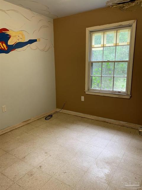 6467 Walnut St, Milton, FL 32570 photo 9