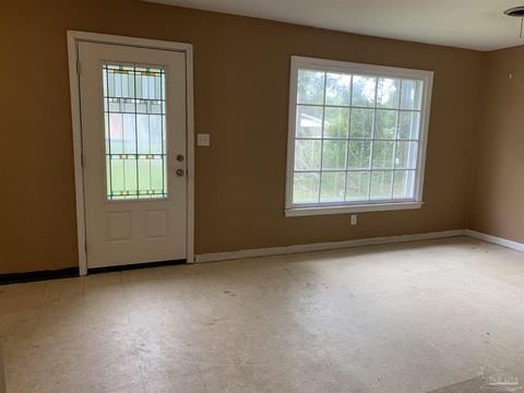 6467 Walnut St, Milton, FL 32570 photo 4
