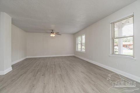 4841 Andrea Ln, Pace, FL 32571 photo 4