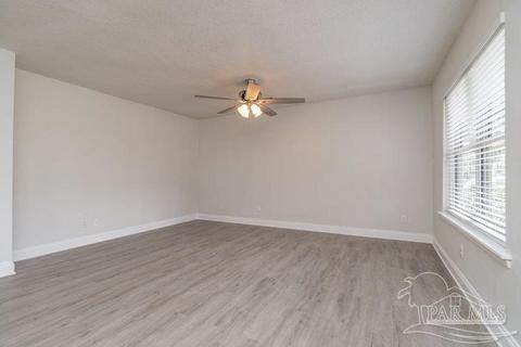 4841 Andrea Ln, Pace, FL 32571 photo 5