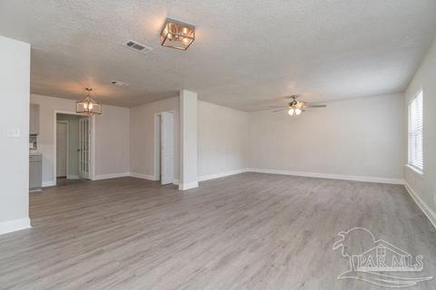 4841 Andrea Ln, Pace, FL 32571 photo 3