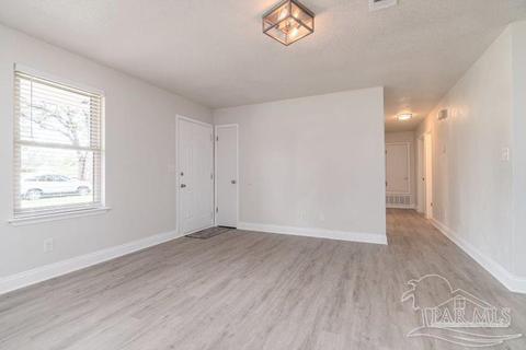 4841 Andrea Ln, Pace, FL 32571 photo 7