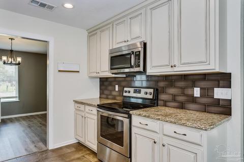 3335 Eagle St, Cantonment, FL 32533 photo 2