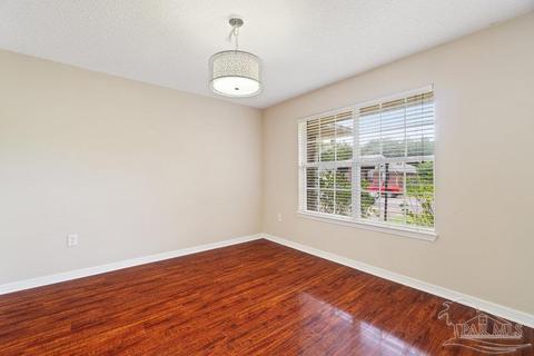 4646 Thousand Oaks Blvd, Pace, FL 32571 photo 7