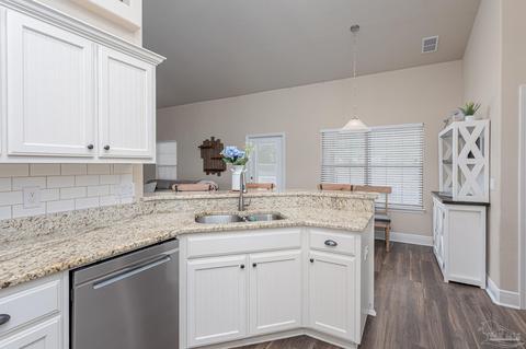 4640 Belvedere Cir, Pace, FL 32571 photo 12