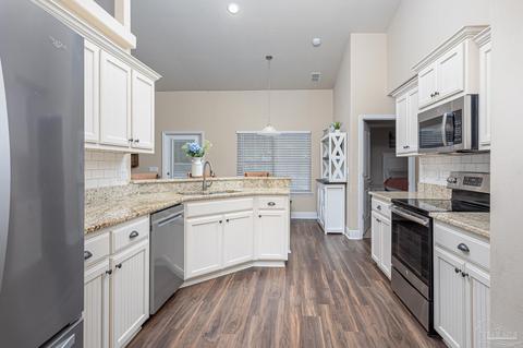4640 Belvedere Cir, Pace, FL 32571 photo 9