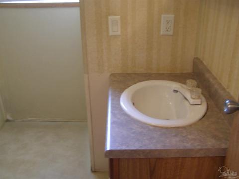 6204 Fox Run St, Milton, FL 32583 photo 9
