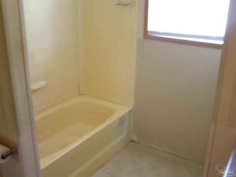 6204 Fox Run St, Milton, FL 32583 photo 8