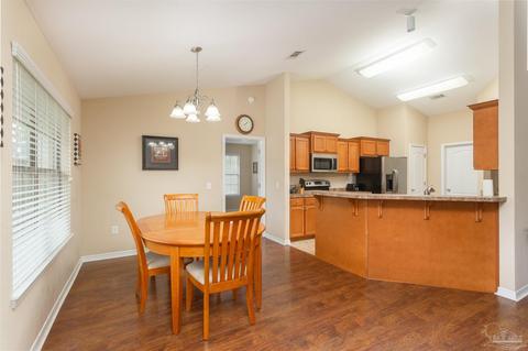 5686 Tucker Cir, Pace, FL 32571 photo 10