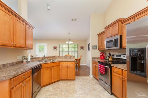 5686 Tucker Cir, Pace, FL 32571 photo 11