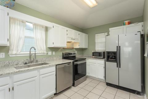 1370 Jasper St, Cantonment, FL 32533 photo 9