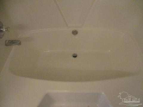 5962 Herlong Dr, Milton, FL 32570 photo 9