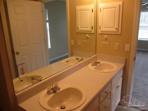 5962 Herlong Dr, Milton, FL 32570 photo 8