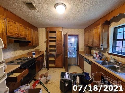 5164 Hamilton Ln, Pace, FL 32571 photo 6