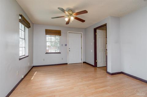 6209 Weekly St, Milton, FL 32570 photo 4