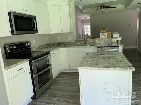 3176 Damon Dr, Milton, FL 32583 photo 2