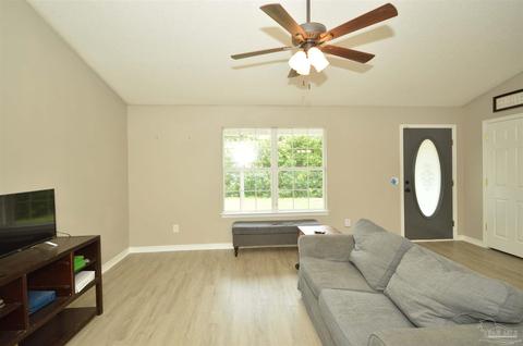 4051 Diamond St, Pace, FL 32571 photo 8
