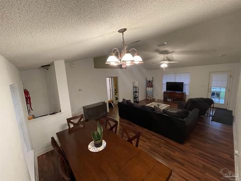 5206 E Spencer Field Rd, Pace, FL 32571 photo 4