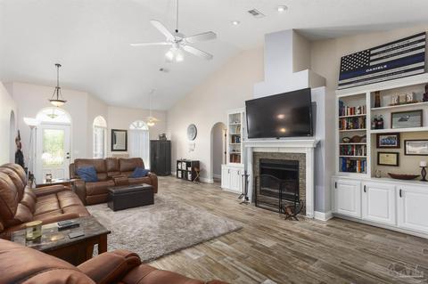 5788 Whispering Woods Dr, Pace, FL 32571 photo 9