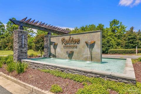 360 Merlin Ct, Crestview, FL 32539 photo 3