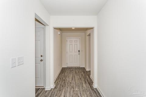 360 Merlin Ct, Crestview, FL 32539 photo 5