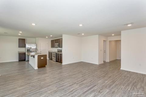 360 Merlin Ct, Crestview, FL 32539 photo 7