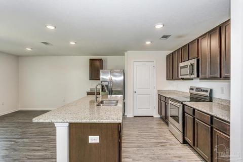 360 Merlin Ct, Crestview, FL 32539 photo 10