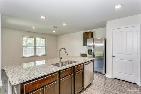 360 Merlin Ct, Crestview, FL 32539 photo 13