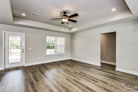 7107 Wallace Dr, Pace, FL 32571 photo 8