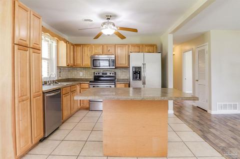 5423 Easy St, Milton, FL 32570 photo 7
