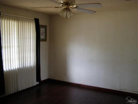4021 Florence St, Pace, FL 32571 photo 2