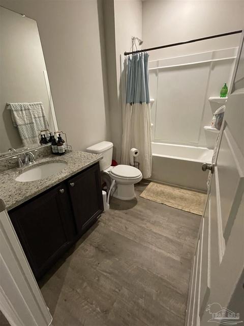 3840 Hawks Landing Cir, Pace, FL 32571 photo 3