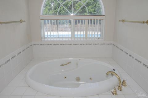 5627 Nicklaus Ln, Milton, FL 32570 photo 21