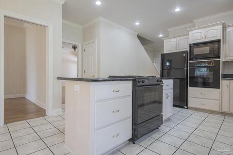 5627 Nicklaus Ln, Milton, FL 32570 photo 13