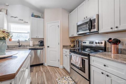 3012 N 25th Ave, Milton, FL 32583 photo 9