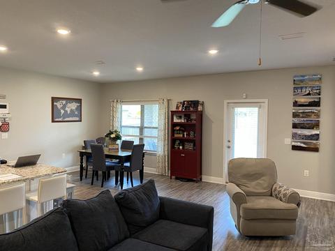 3789 Hawks Landing Cir, Pace, FL 32571 photo 2