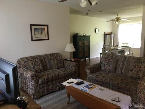 4192 Marcus Ct, Pace, FL 32571 photo 3