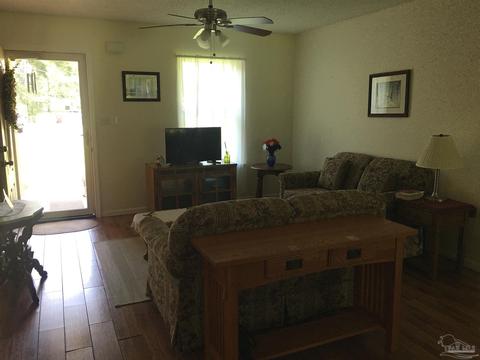 4192 Marcus Ct, Pace, FL 32571 photo 4