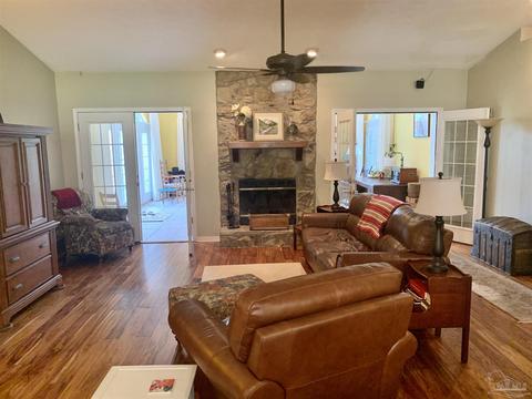 5063 Benton Blvd, Pace, FL 32571 photo 3