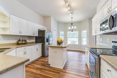 5829 Michael Dr, Milton, FL 32583 photo 7