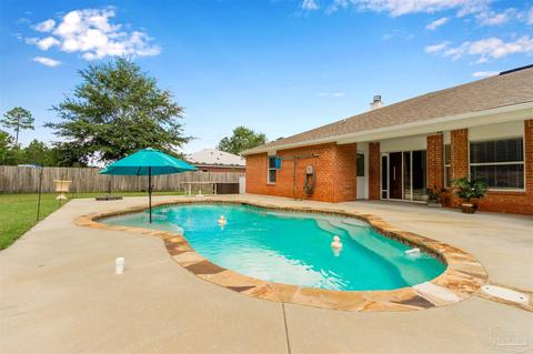5829 Michael Dr, Milton, FL 32583 photo 1