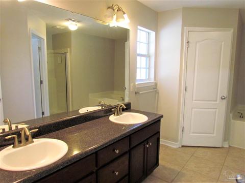 5587 Tucker Cir, Pace, FL 32571 photo 14