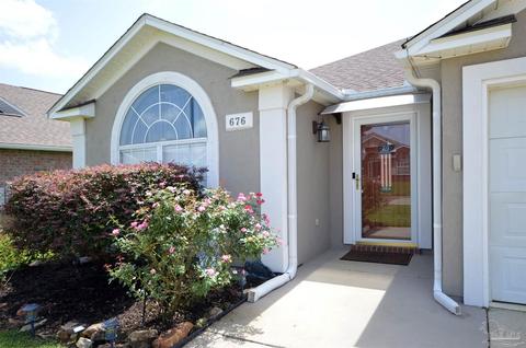 676 Hanley Downs Dr, Cantonment, FL 32533 photo 3